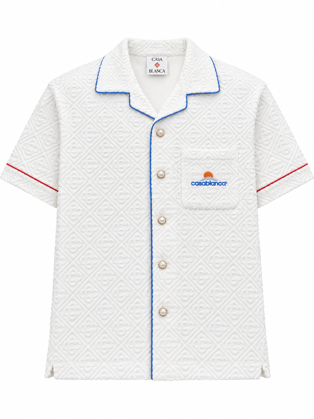 Detalle de la camisa del conjunto Casablanca blanco