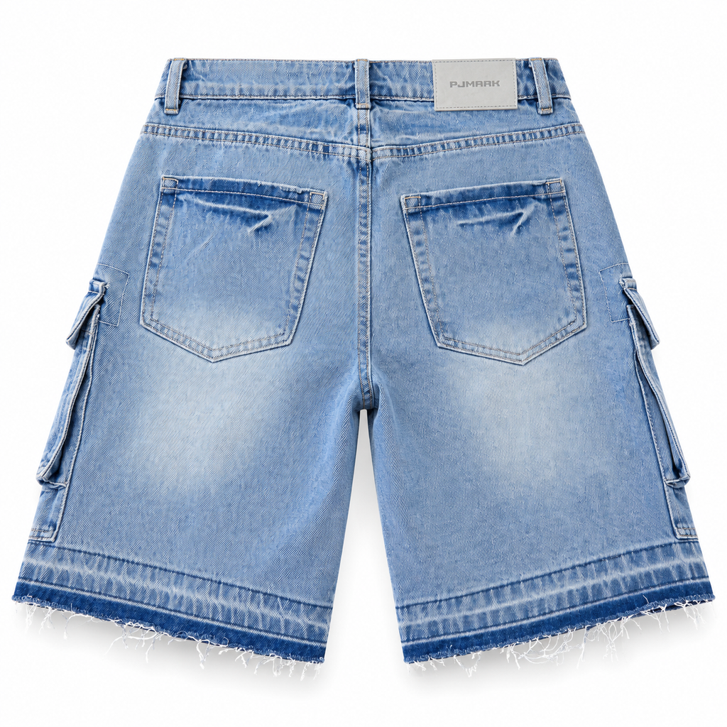 Short cargo denim azul claro — espalda sobre fondo blanco