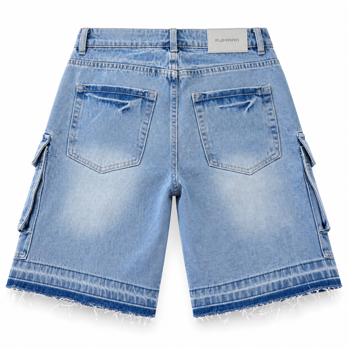 Short cargo denim azul claro — espalda sobre fondo blanco